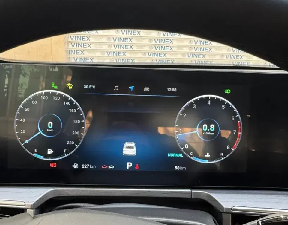 چراغ پشت آمپر فونیکس آریزو ۸ چراغ پشت آمپر فونیکس آریزو ۸