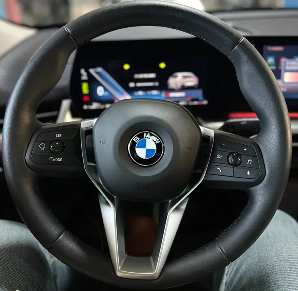 فرمان BMW X2 sDrive 25i فرمان BMW X2 sDrive 25i