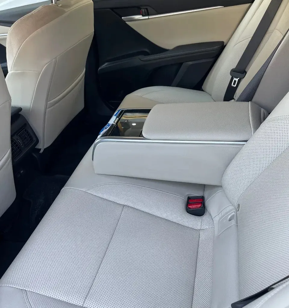 صندلی های تویوتا کمری هیبرید ۲۰۲۵