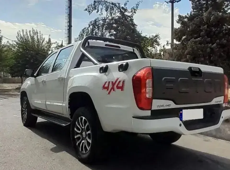 فوتون تونلند g7 از نمای پشت سمت راننده فوتون تونلند g7 از نمای پشت سمت راننده