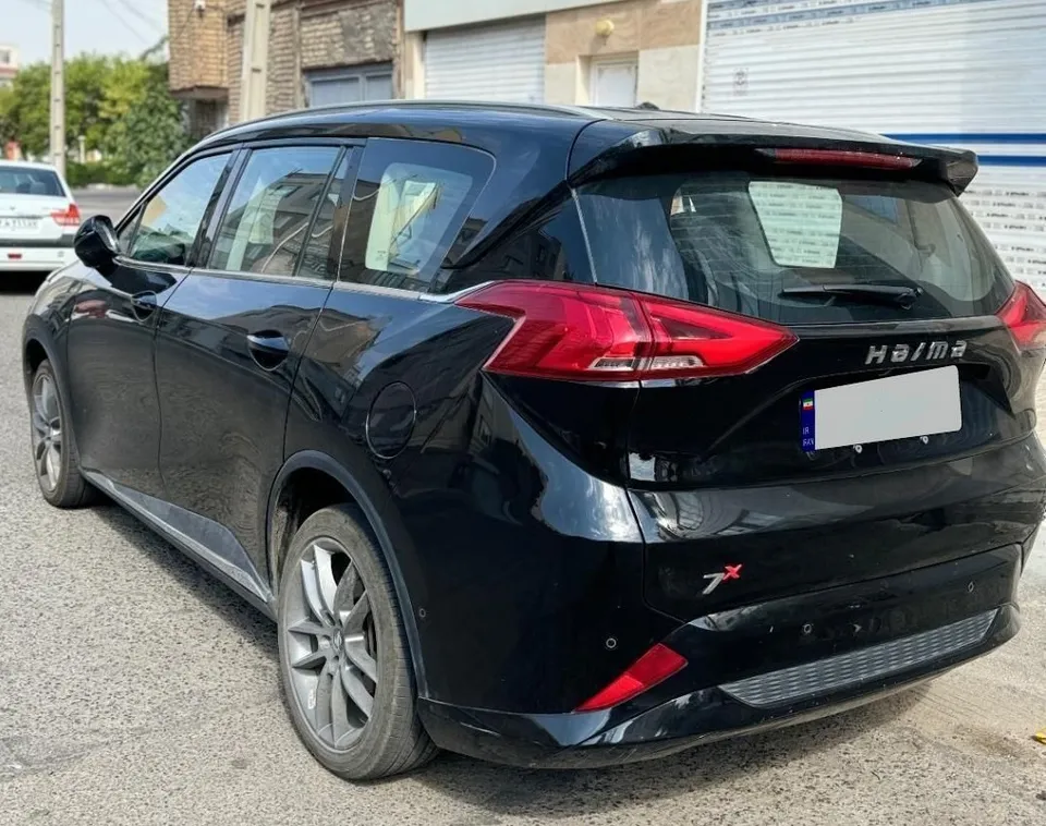 نمای پشت و کناری هایما x7