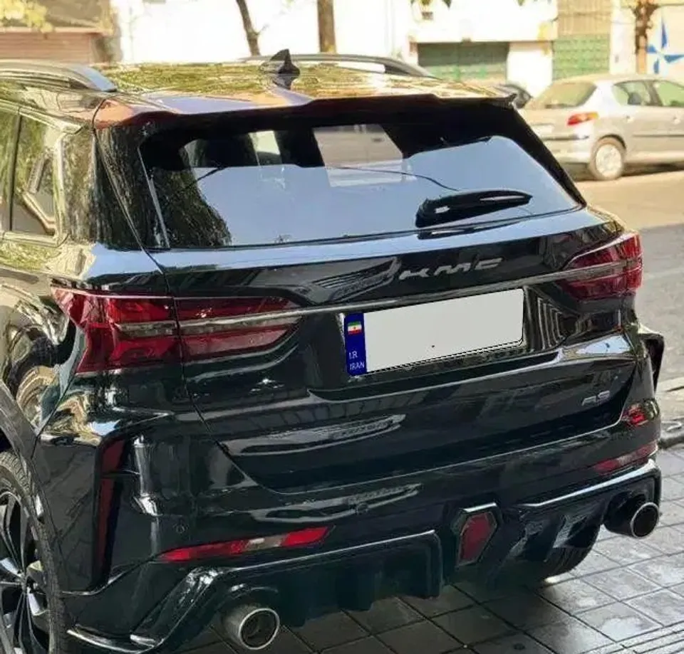 نمای عقب کی ام سی ای 5