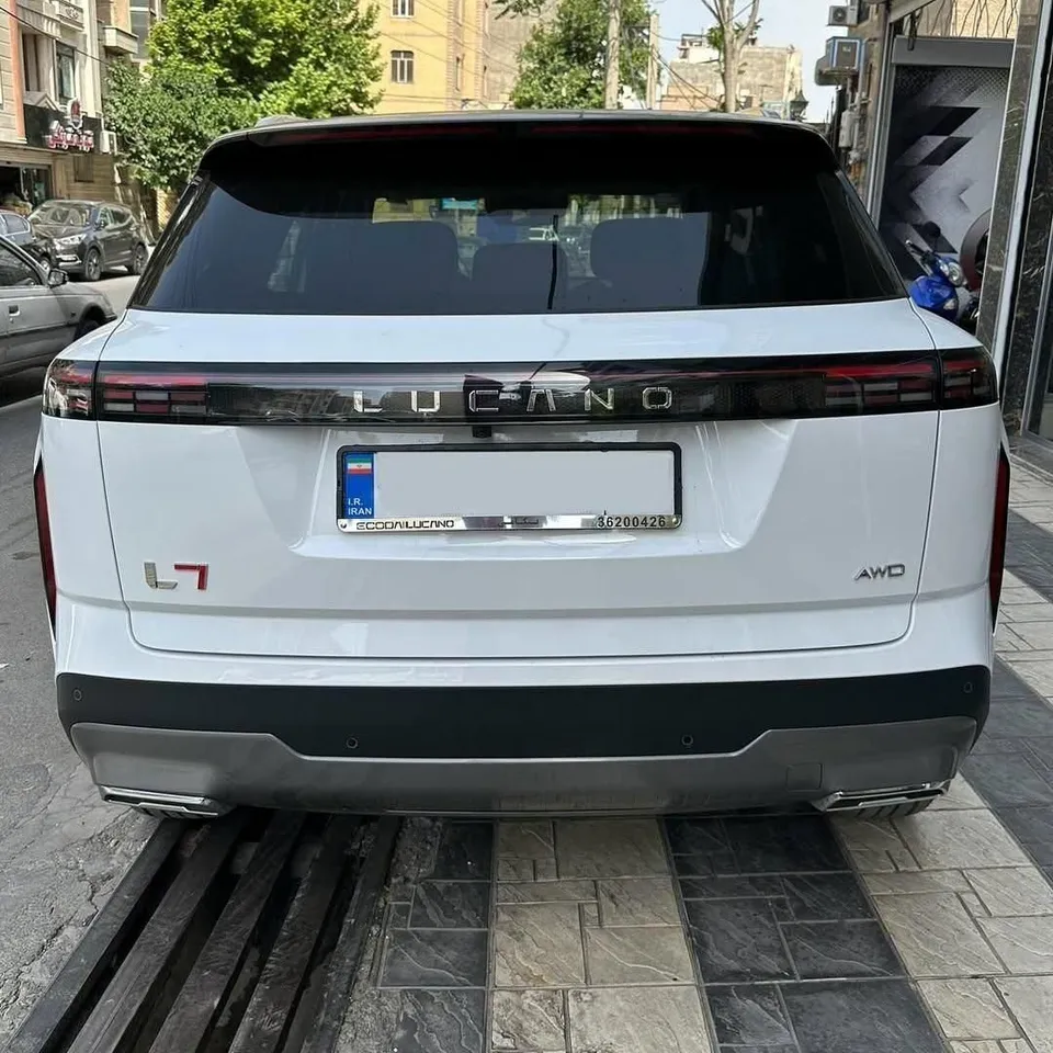 نمای عقب لوکانو ال 7