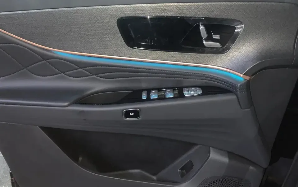 امکانات لوکانو L8