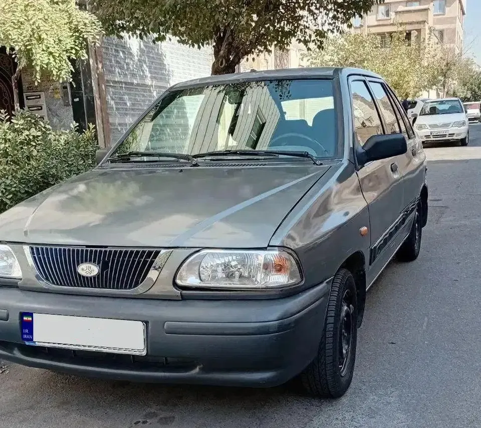 نمای جلو پراید 141