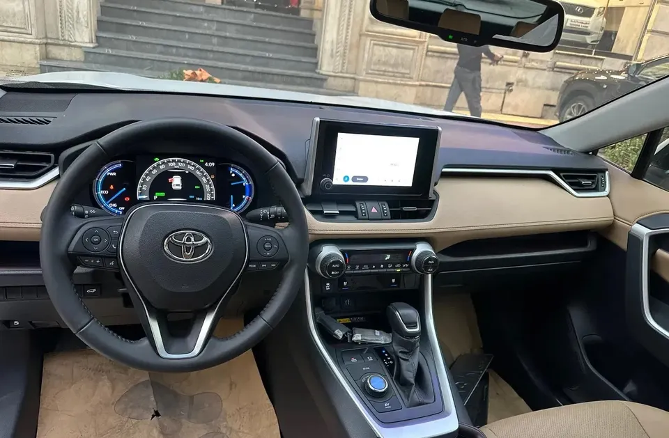 داشبورد تویوتا راوفور ۲۰۲۴ هیبرید داشبورد تویوتا راوفور ۲۰۲۴ هیبرید