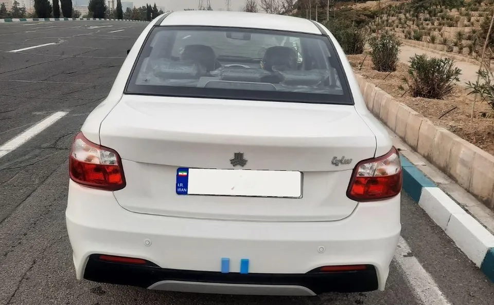 نمای عقب از ساینا