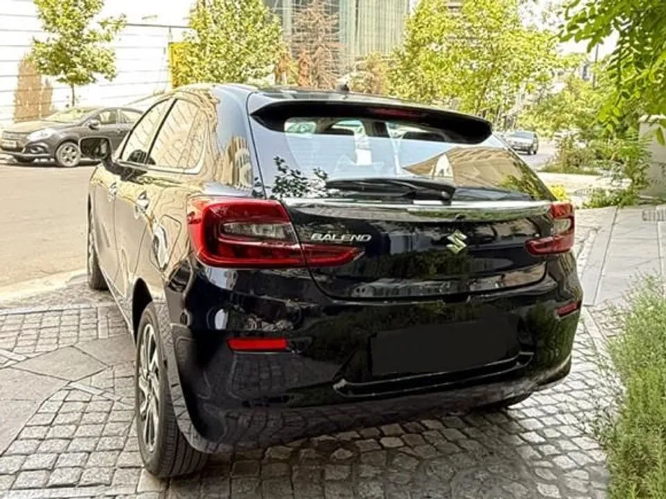 سوزوکی بالنو از نمای عقب