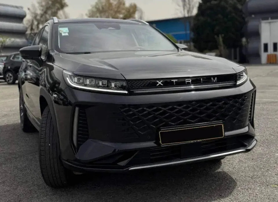 نمای جلو و کناری اکستریم LX نمای جلو و کناری اکستریم LX
